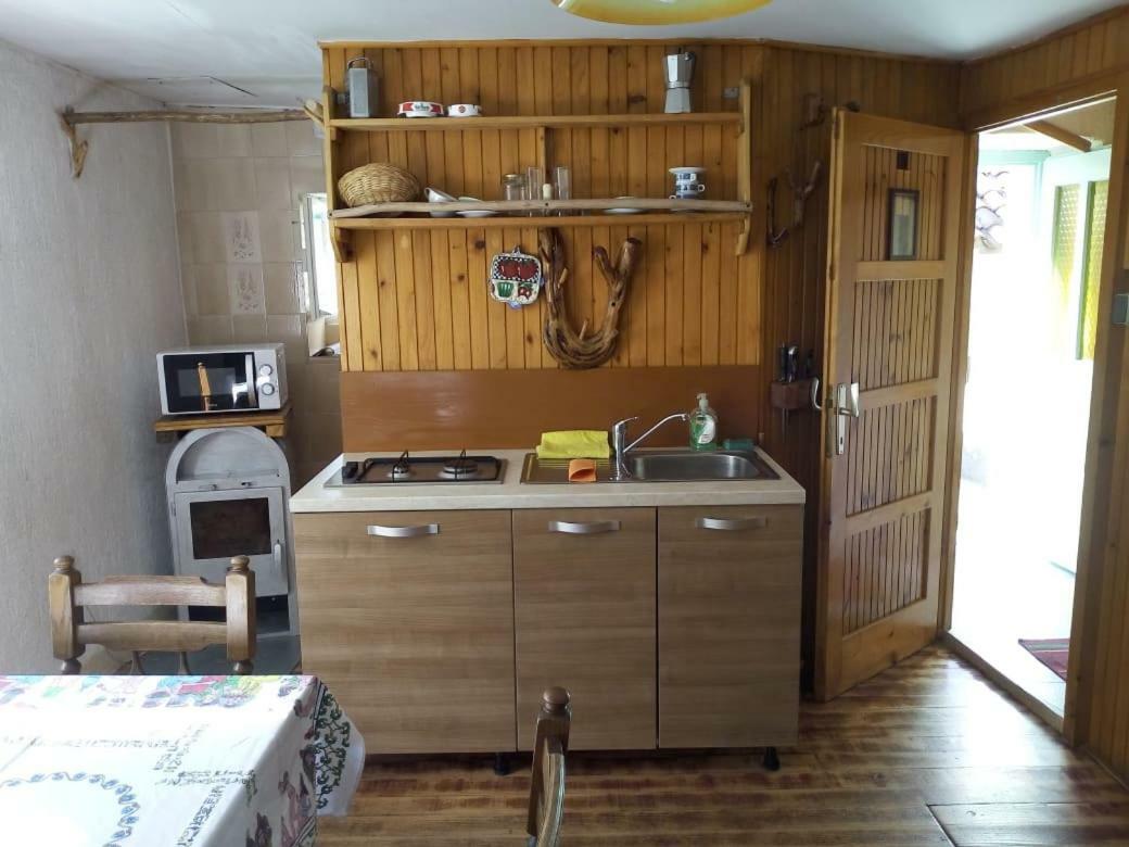 Apartman Dinko Lubenice Buitenkant foto