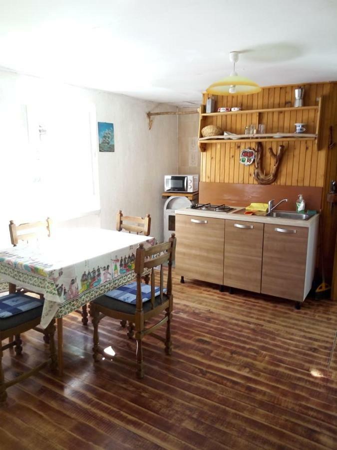 Apartman Dinko Lubenice Buitenkant foto